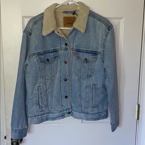 Sherpa Levi jacket (NWT)